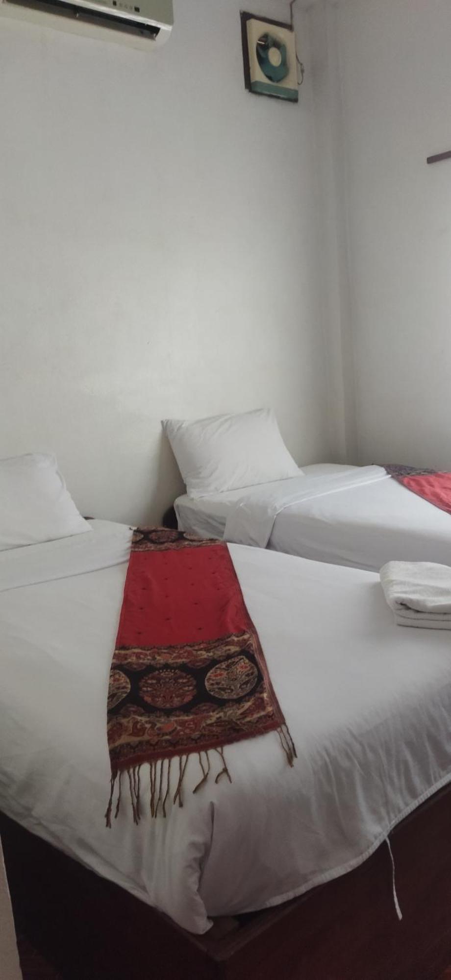 Syvongsack Guesthouse Пакбенґ Екстер'єр фото